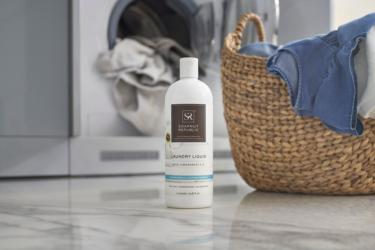 Laundry Liquid with Lemongrass E.O. (1L) - Soapnut Republic