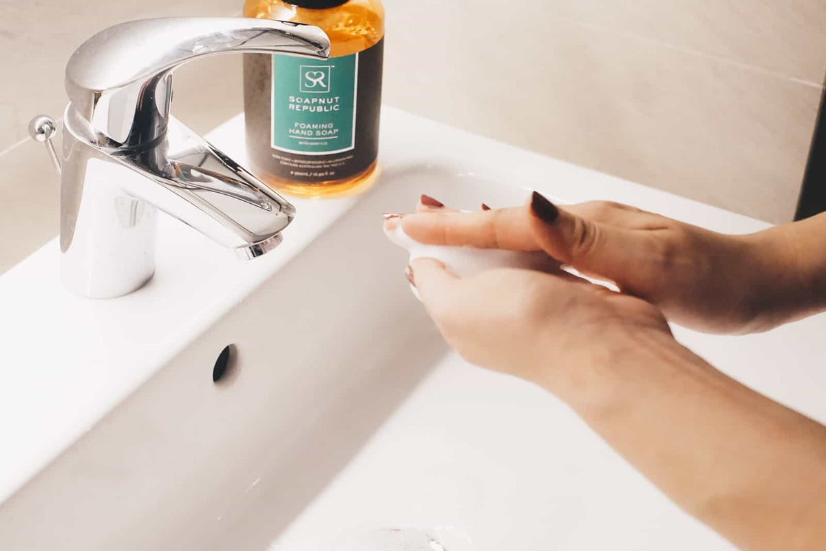 Foaming Hand Wash with Mint E.O. (500ml) - Soapnut Republic Singapore - Natural Cleaning